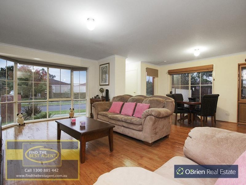 1/12 Rachel Drive, Cranbourne North VIC 3977