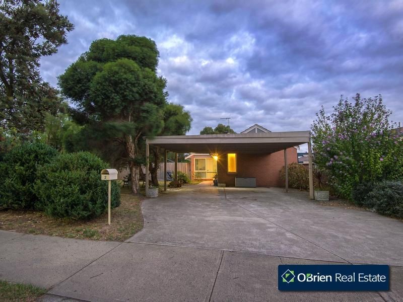 2 Mitre Crescent, Berwick VIC 3806