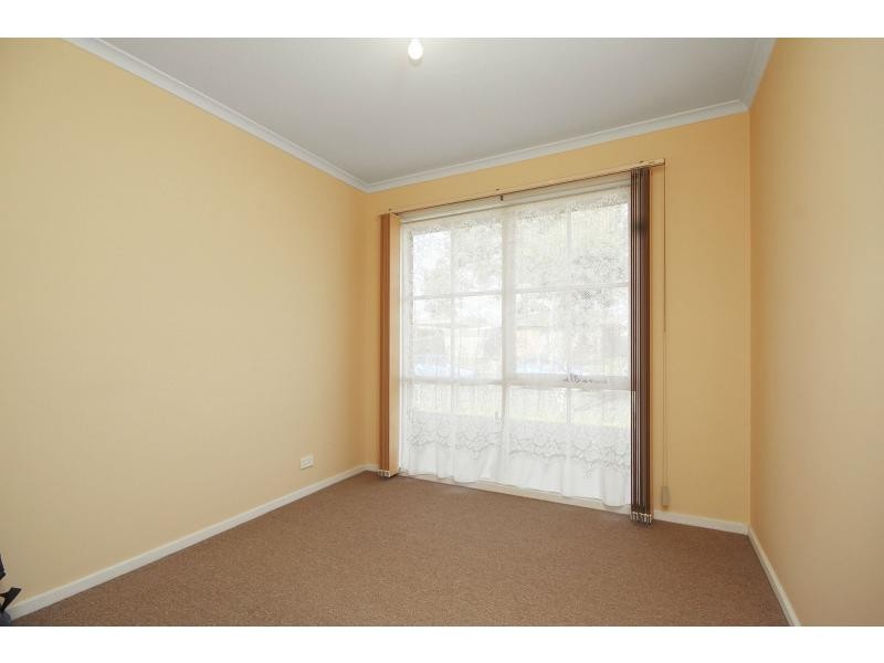 1 Marnie Drive, Cranbourne West VIC 3977