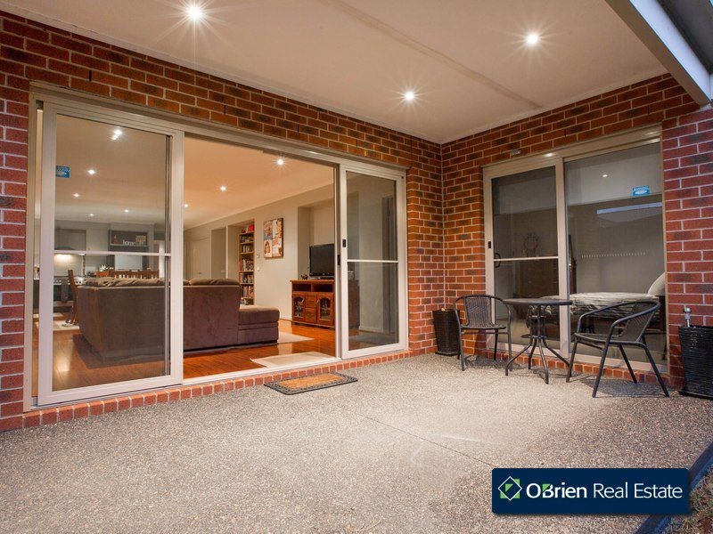 40 Sarton  Link, Pakenham VIC 3810