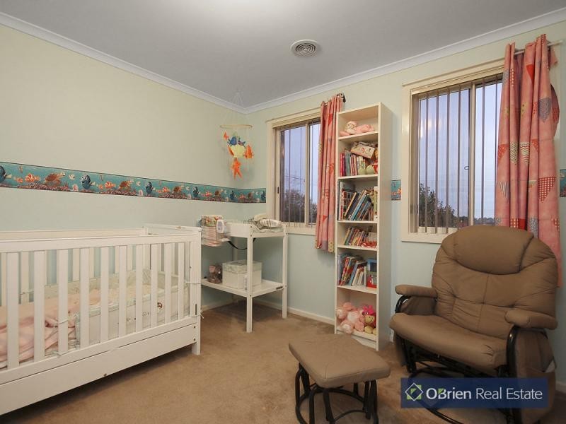 37 Boronia Avenue, Cranbourne VIC 3977