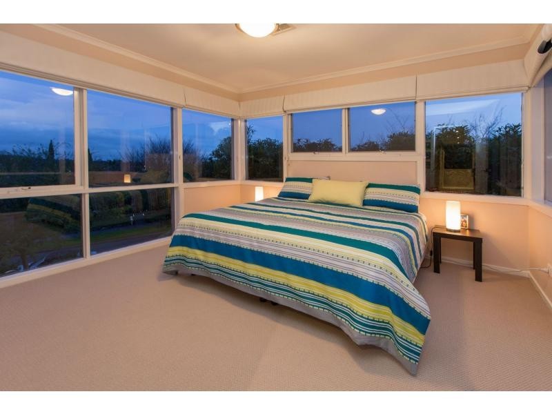 46 Edrington Park Drive, Berwick VIC 3806