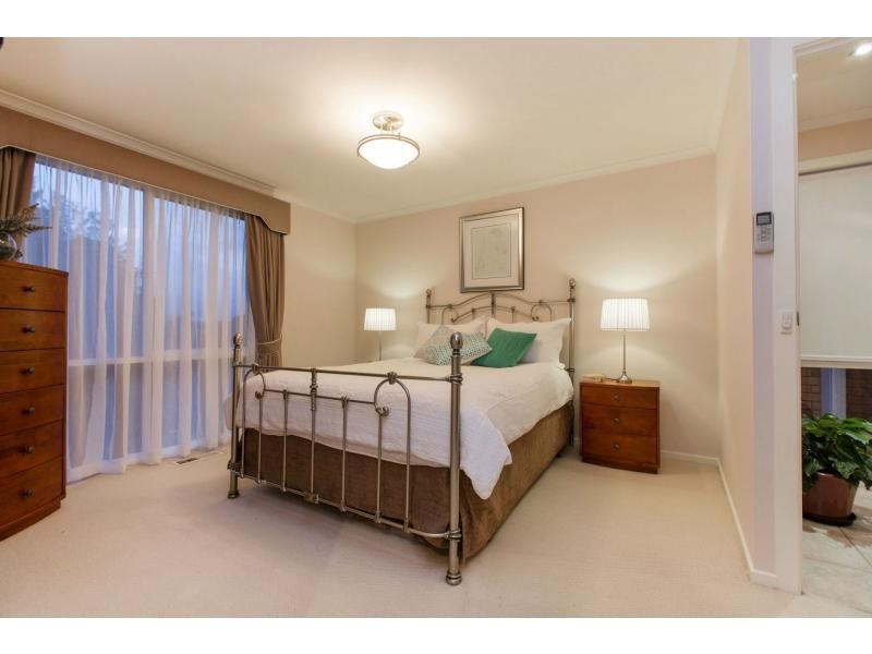 46 Edrington Park Drive, Berwick VIC 3806