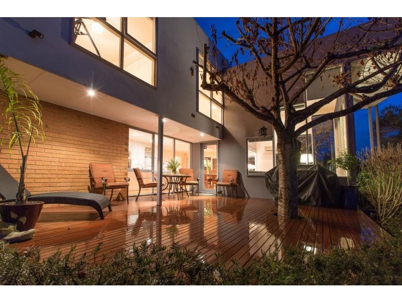 46 Edrington Park Drive, Berwick VIC 3806
