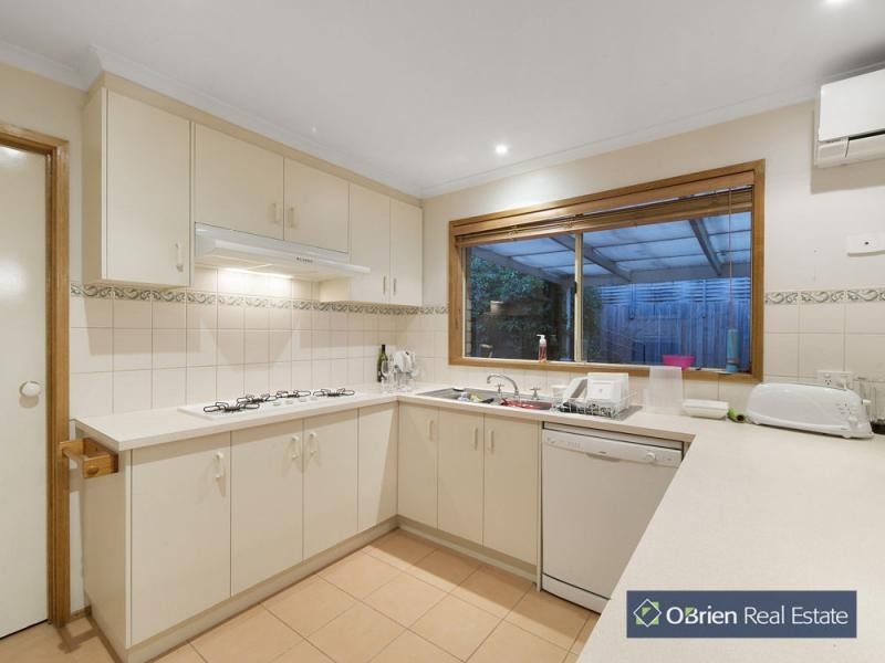 32 Warrawong Drive, Berwick VIC 3806