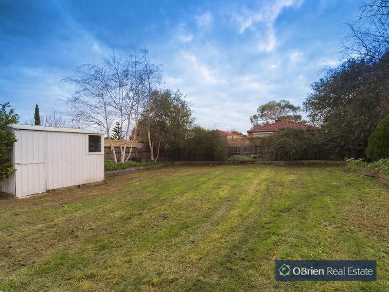 32 Warrawong Drive, Berwick VIC 3806