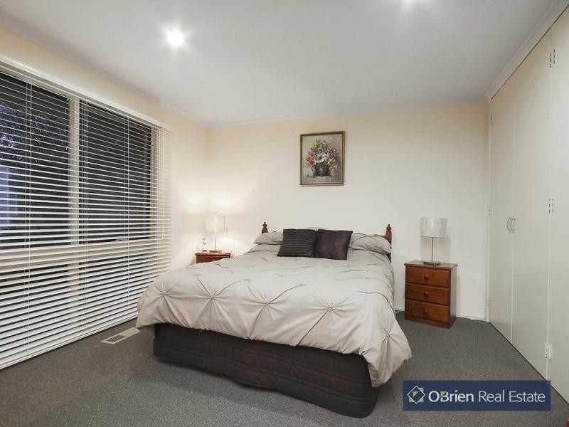 10 Ponto Court, Endeavour Hills VIC 3802