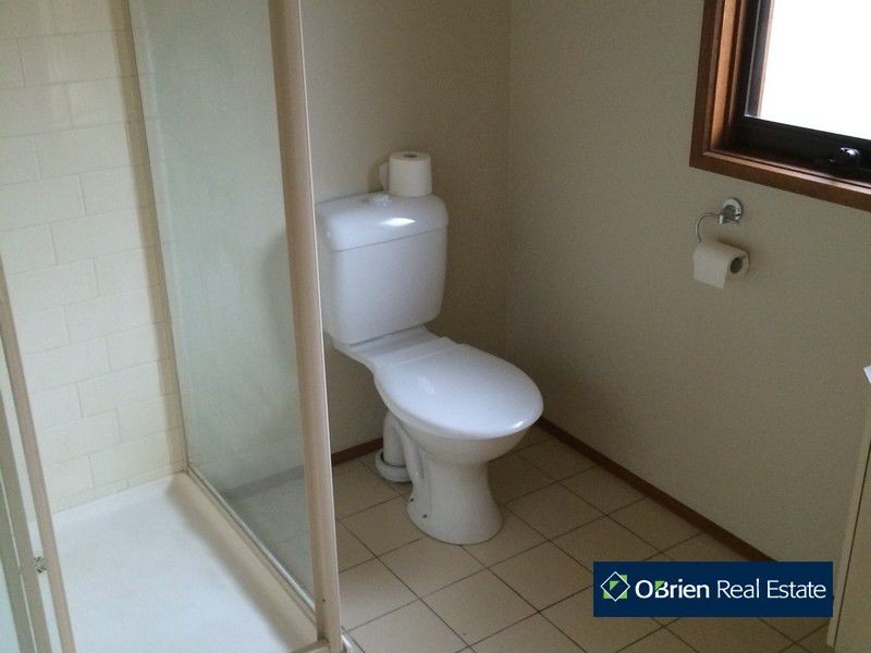 9 Bertrand Close, Berwick VIC 3806
