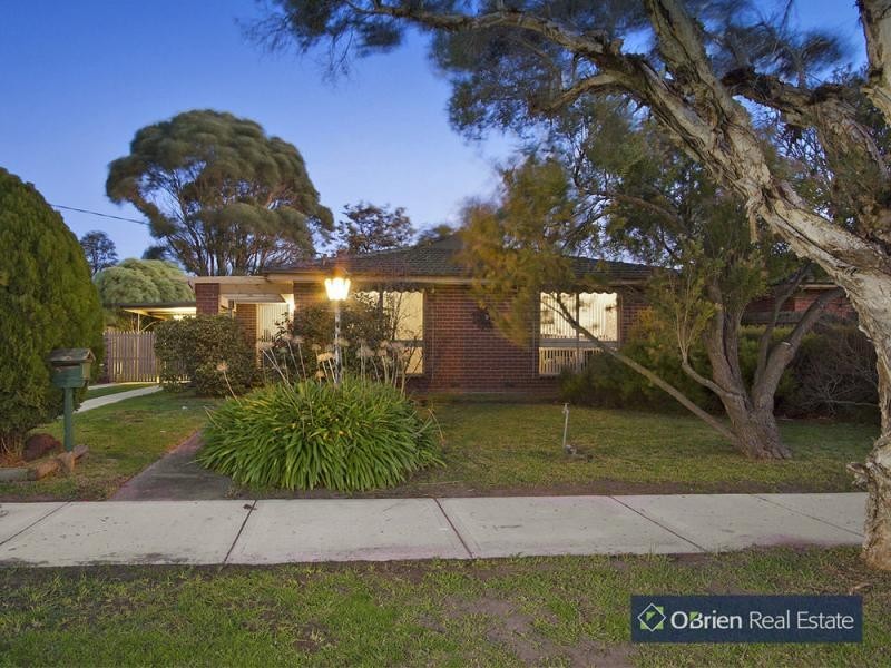 8 Mary Street, Hampton Park VIC 3976