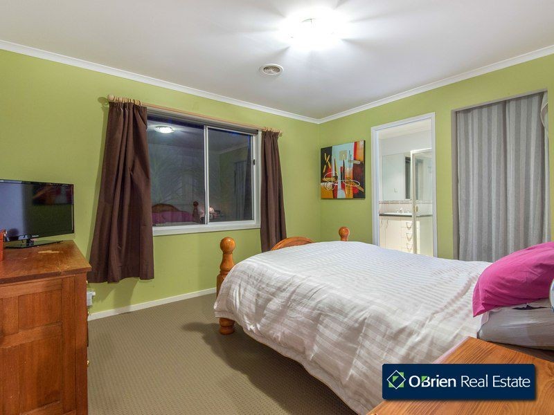 87 Golf Links Road, Berwick VIC 3806