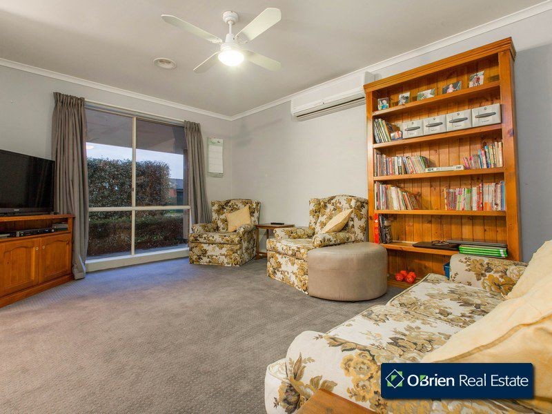 4 Warrenwood Place, Narre Warren VIC 3805