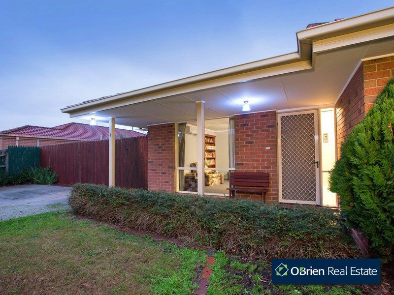4 Warrenwood Place, Narre Warren VIC 3805