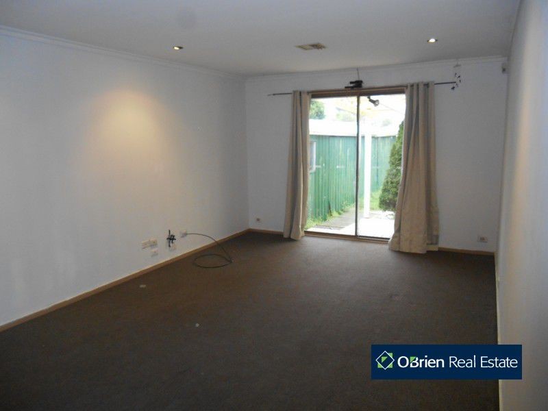 4 Haven Court, Cranbourne VIC 3977