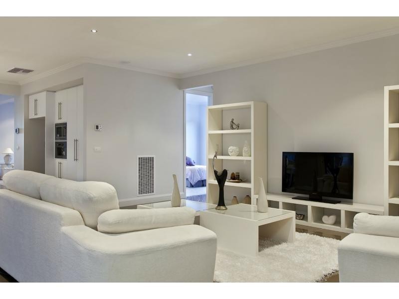 15 Bonneville Parade, Pakenham VIC 3810