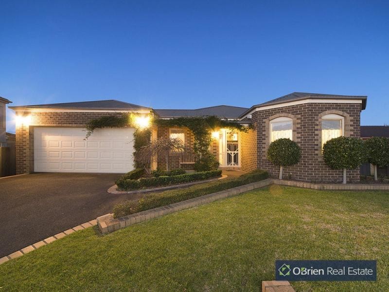 59 Galloway Drive, Narre Warren South VIC 3805