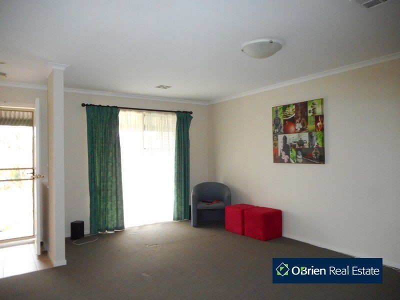 34 Allunga Parade, Berwick VIC 3806