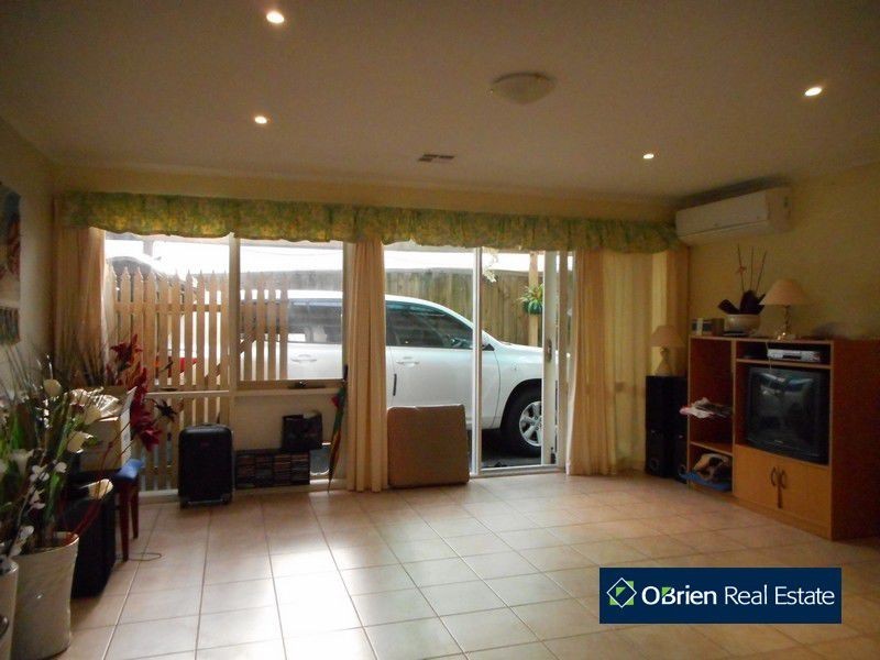 34 Allunga Parade, Berwick VIC 3806