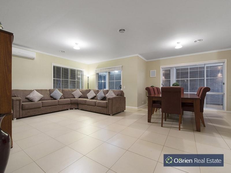 6 Oxford Court, Narre Warren South VIC 3805