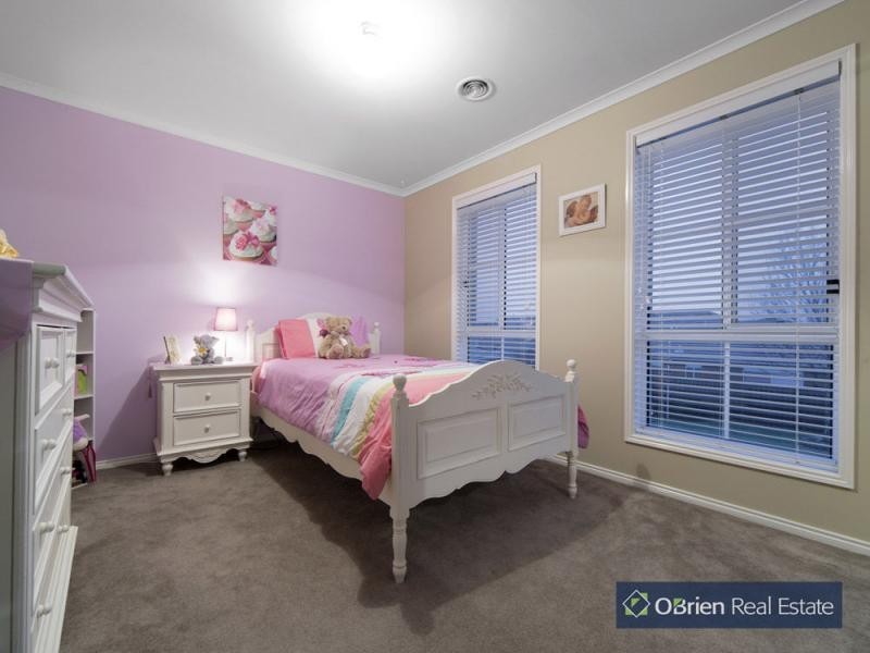 6 Oxford Court, Narre Warren South VIC 3805