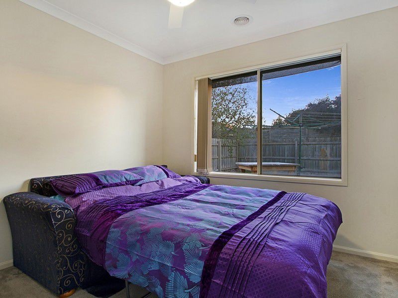 4 Amberley Drive, Pakenham VIC 3810