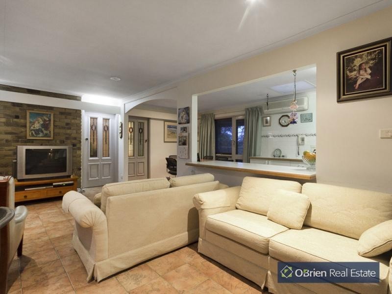 104 Browns Road, Cranbourne South VIC 3977