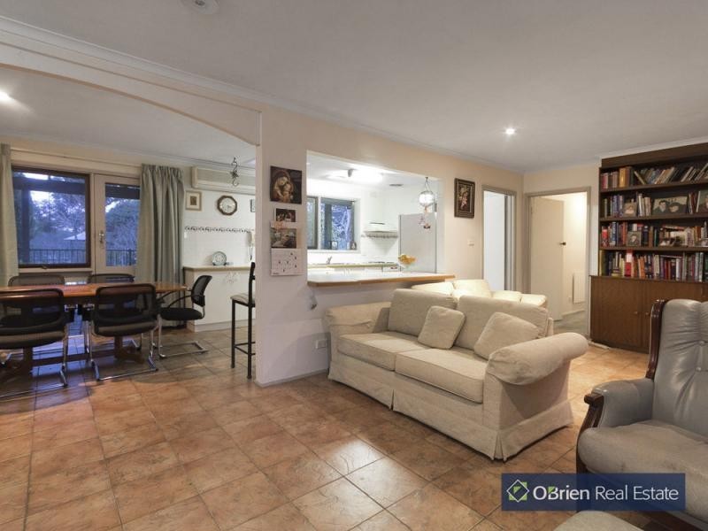 104 Browns Road, Cranbourne South VIC 3977