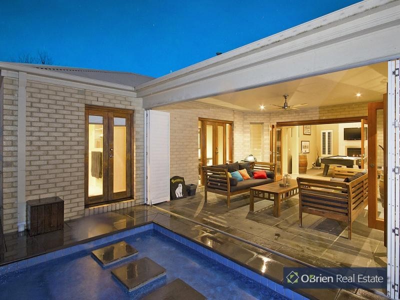 11 Ridgemont Drive, Berwick VIC 3806