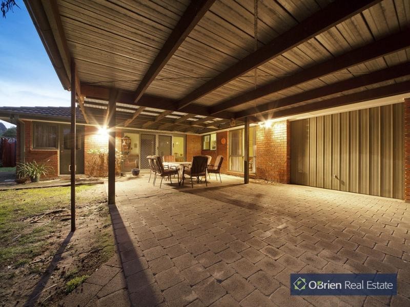 4 Knight Court, Endeavour Hills VIC 3802