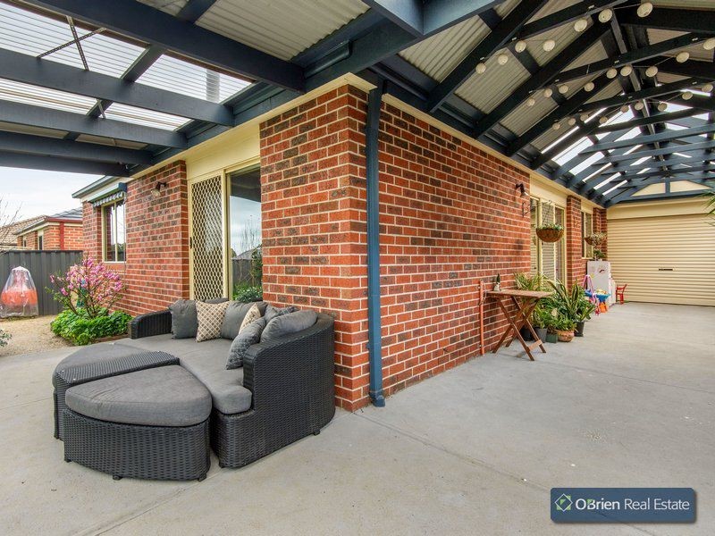 11 Killarney Crescent, Pakenham VIC 3810