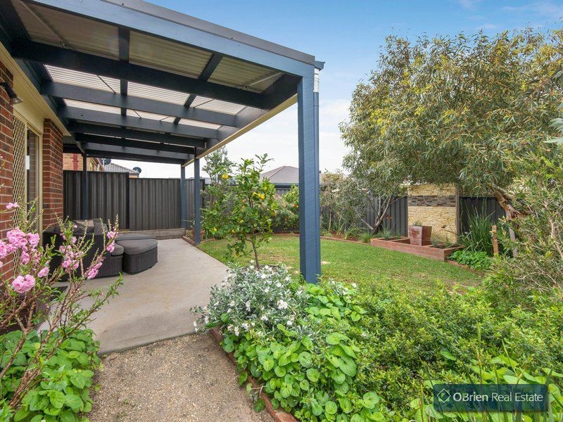 11 Killarney Crescent, Pakenham VIC 3810
