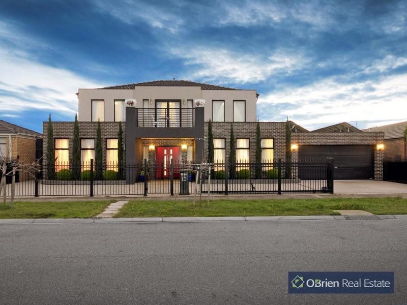 9 Pharaoh Drive, Cranbourne VIC 3977