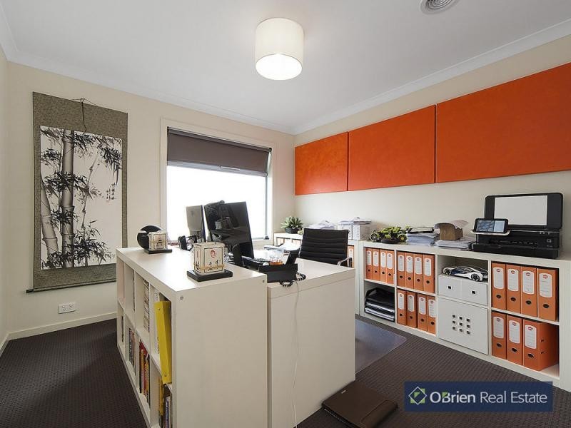 76 Mannavue Boulevard, Cranbourne North VIC 3977