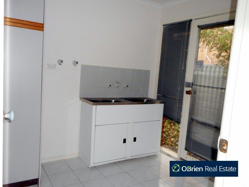 18 Rheanva Street, Berwick VIC 3806