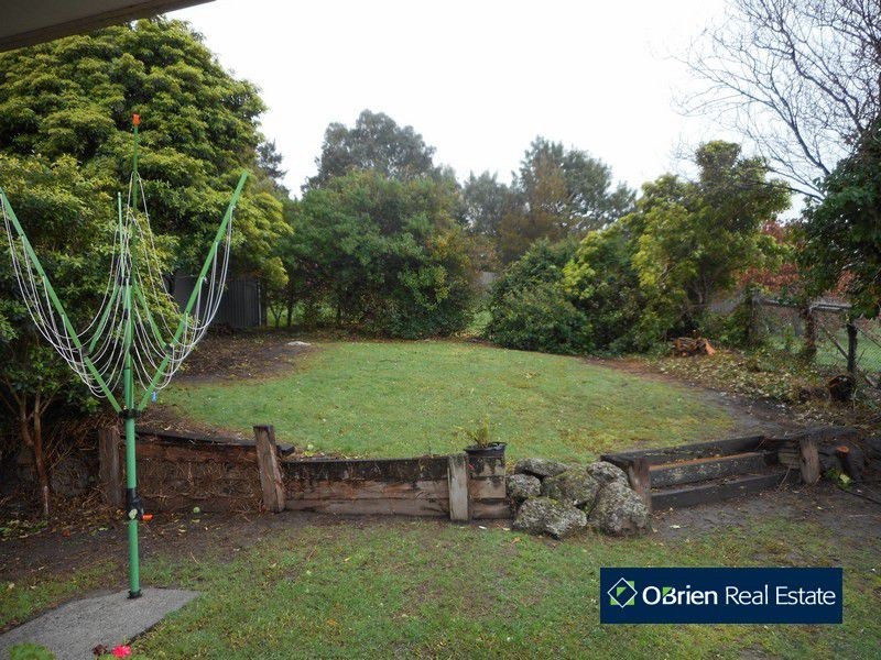 18 Rheanva Street, Berwick VIC 3806