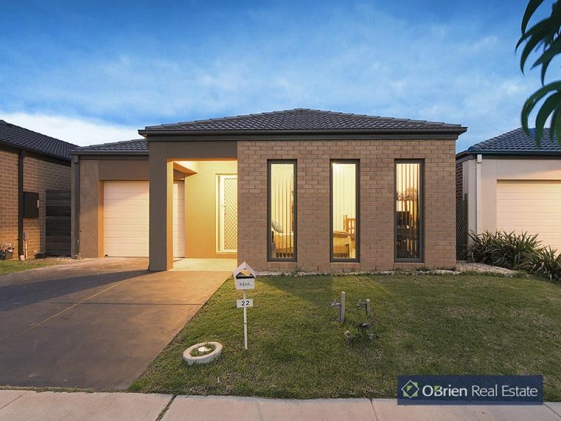 22 Charlock Drive, Cranbourne North VIC 3977