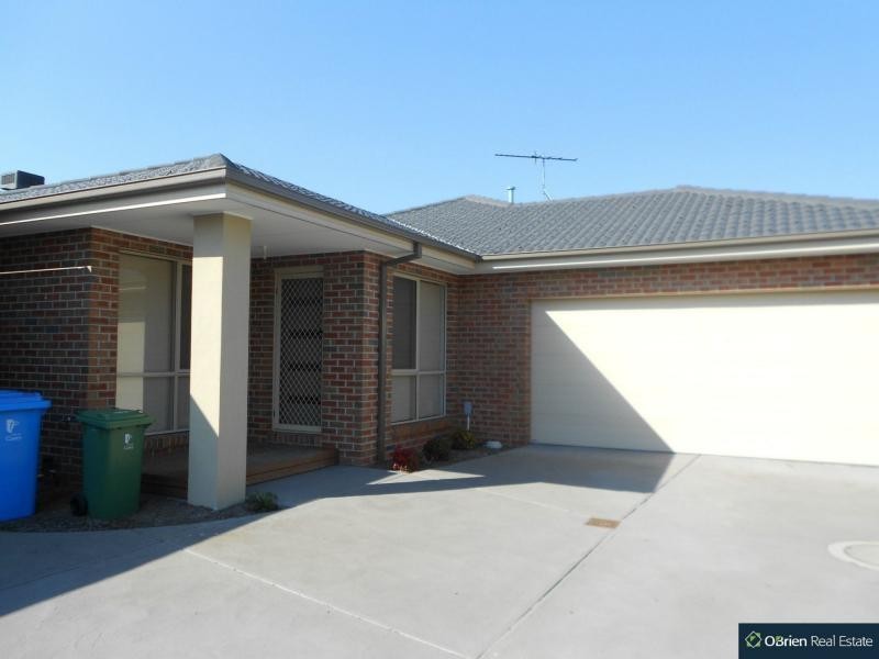 11A Oregano Drive, Lynbrook VIC 3975