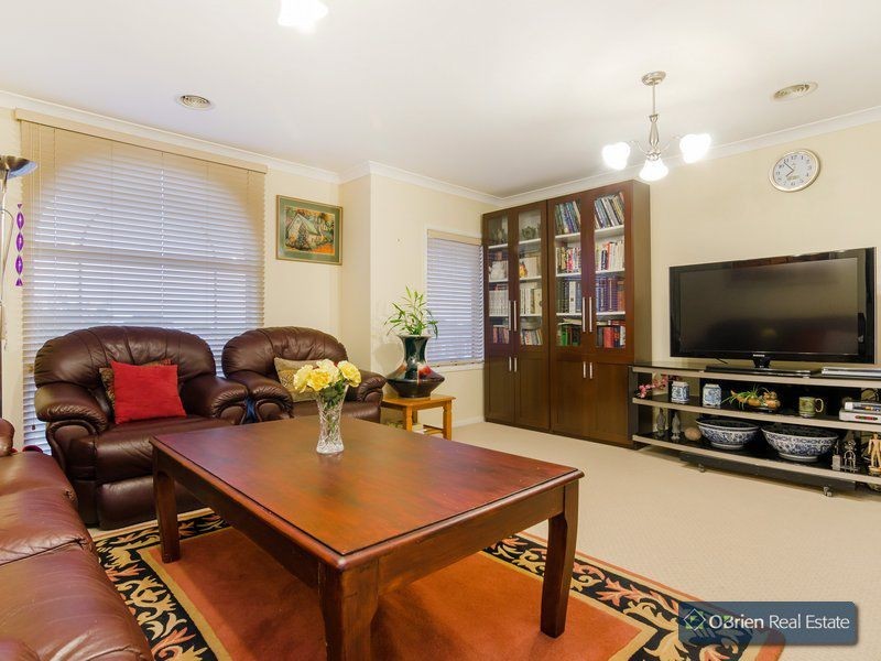115 Berwick Springs Promenade, Narre Warren South VIC 3805