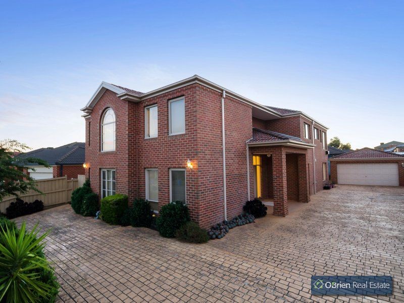 115 Berwick Springs Promenade, Narre Warren South VIC 3805