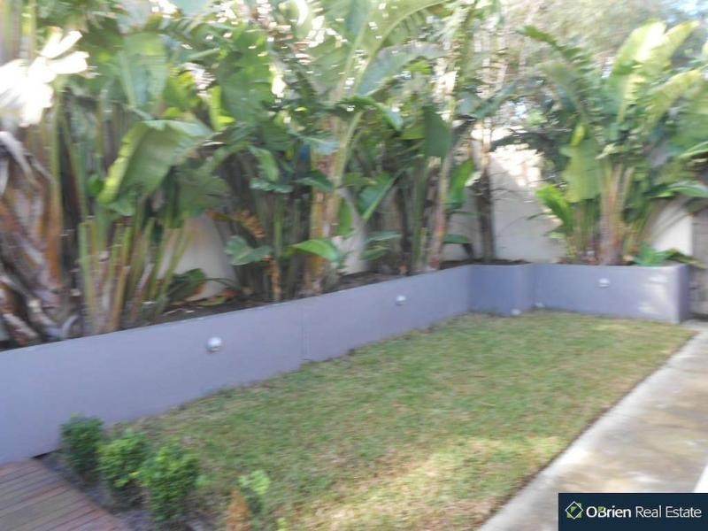 18 Jack William Way, Berwick VIC 3806