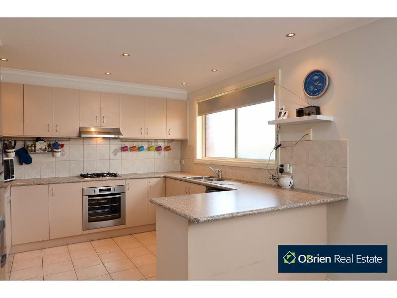 47 Linda Drive, Cranbourne West VIC 3977