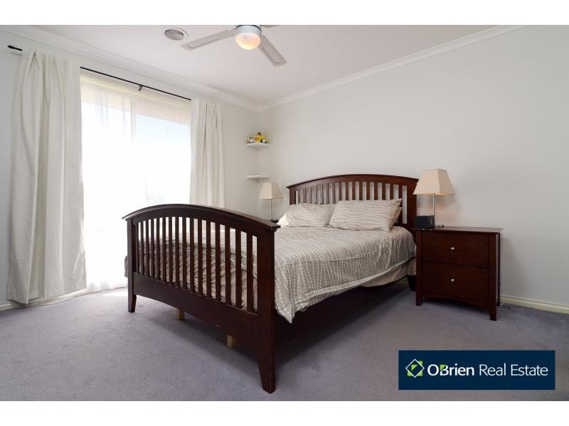 47 Linda Drive, Cranbourne West VIC 3977