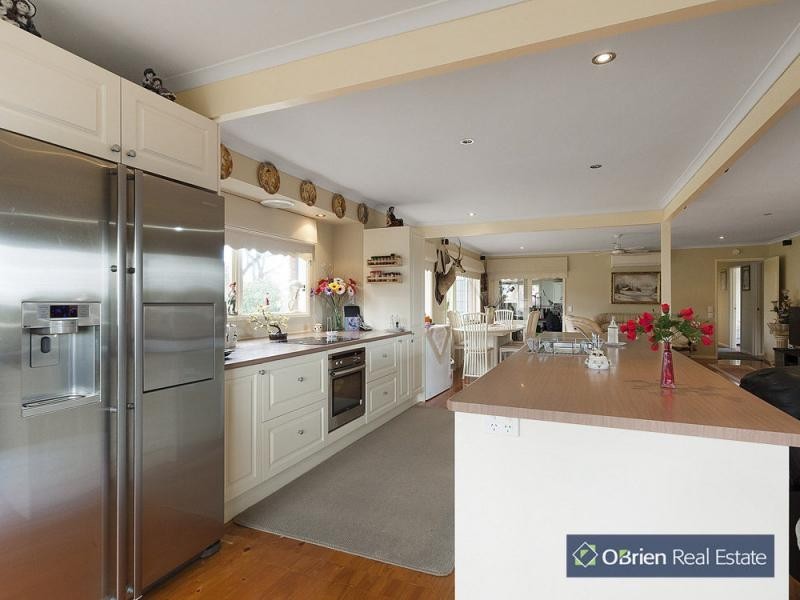 205 Huxtable Road, Pakenham Upper VIC 3810