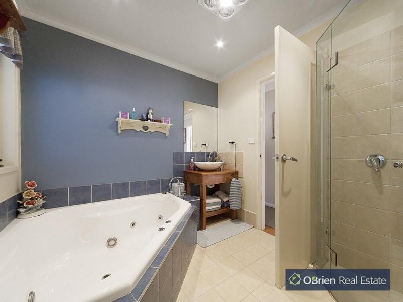 205 Huxtable Road, Pakenham Upper VIC 3810