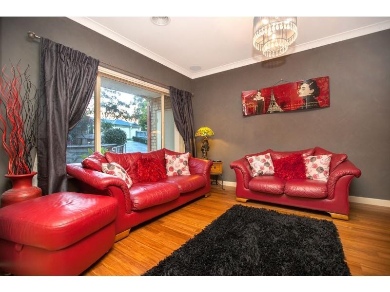 18 Stockmans Circuit, Pakenham VIC 3810