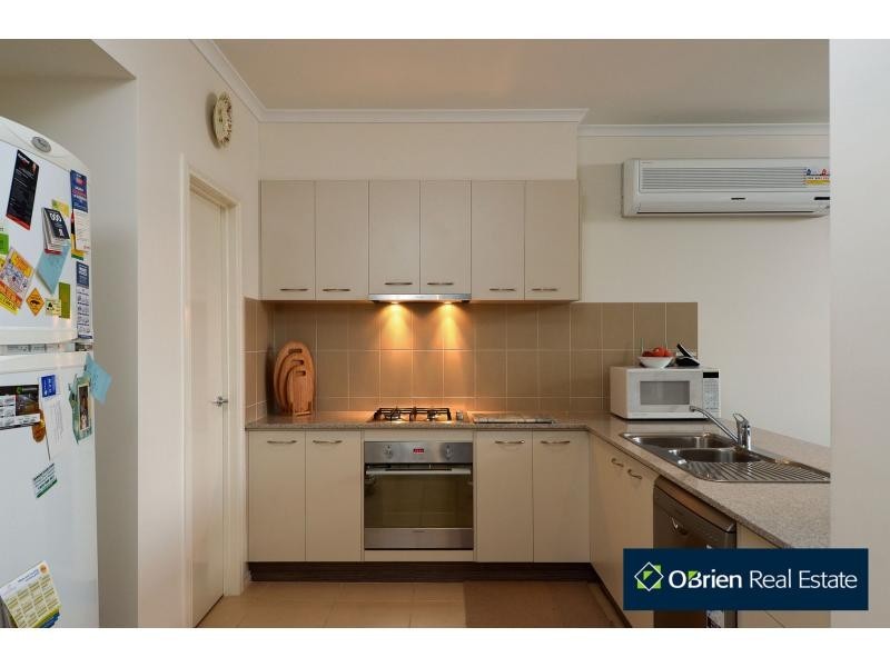 42 Kilburn Place, Pakenham VIC 3810