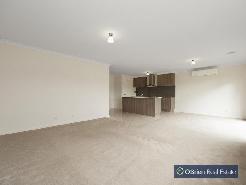 28 Livida Circuit, Lyndhurst VIC 3975