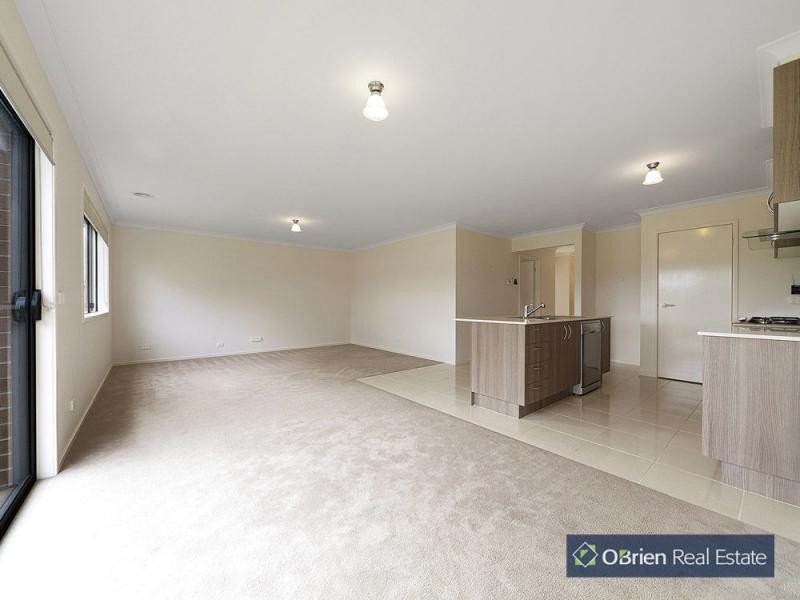 28 Livida Circuit, Lyndhurst VIC 3975