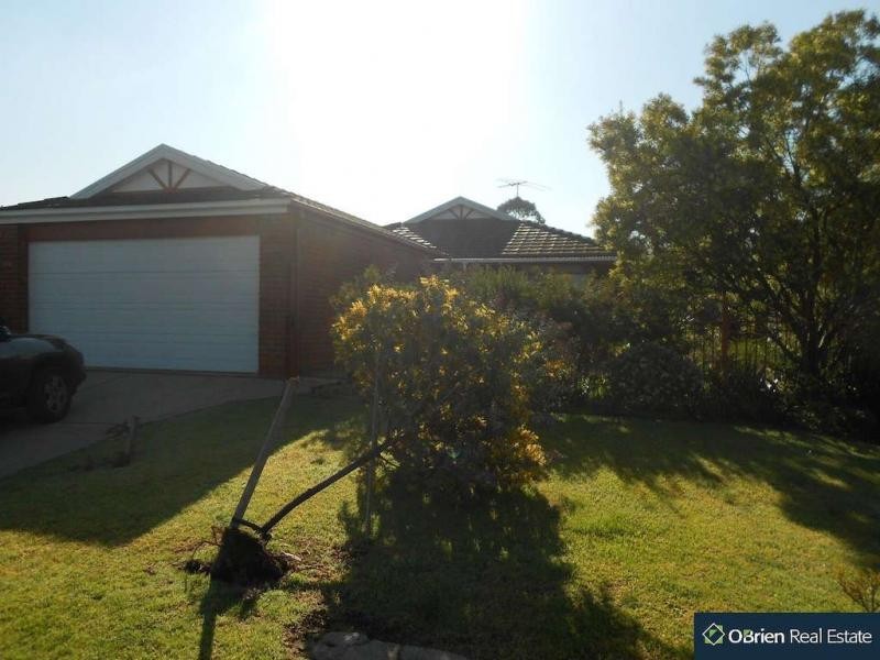8 KIRRA Court, Narre Warren South VIC 3805