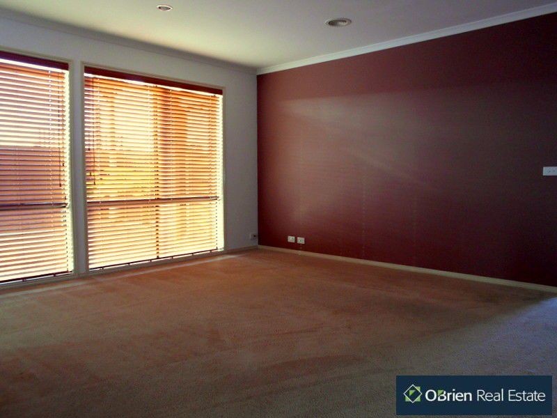 30 Sundial Court, Berwick VIC 3806