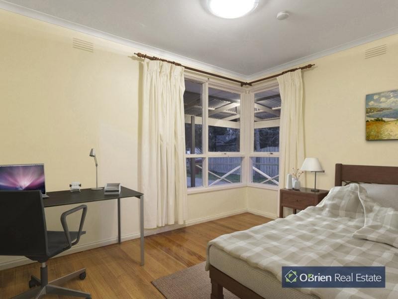 11 Strawbent Rise, Narre Warren VIC 3805